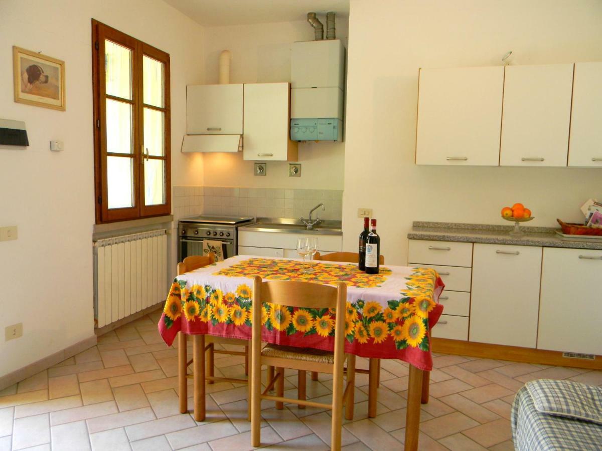 Appartamenti Avanella A 150 Mt Dalla Piscina 150 Mt From Swimming Pool Certaldo Exterior foto